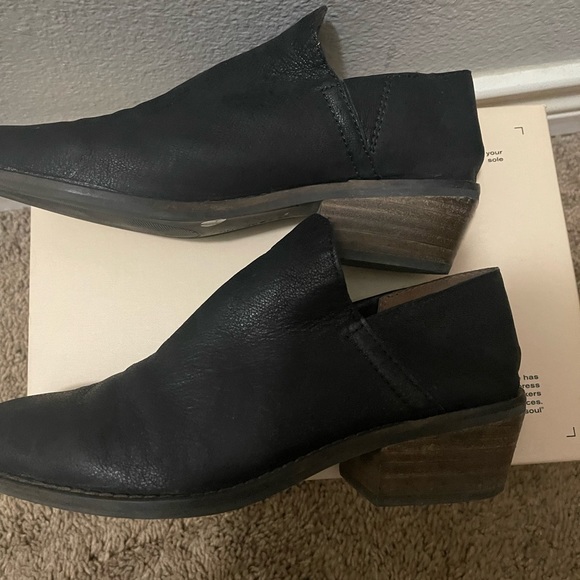 Lucky Brand Leather Ankle Boots - Picture 5 of 5
